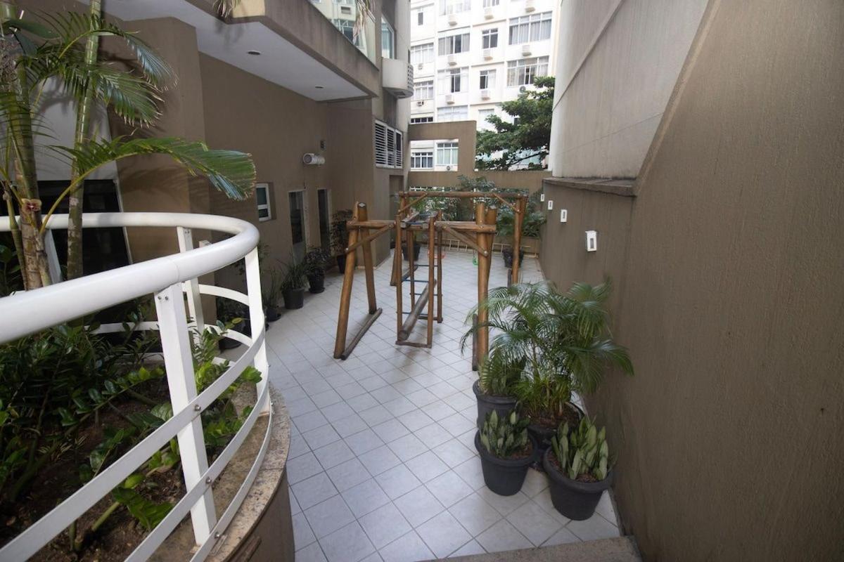 Apto Proximo A Praia, Com Piscina E Estacionamento * Rio de Janeiro